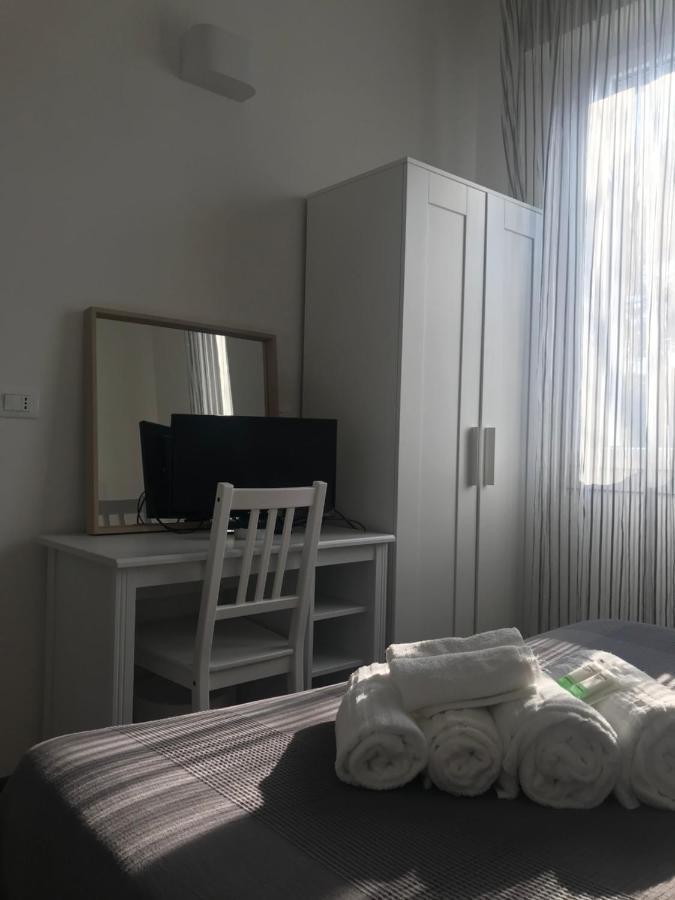 Hotel Augustus Milano Marittima Exterior foto